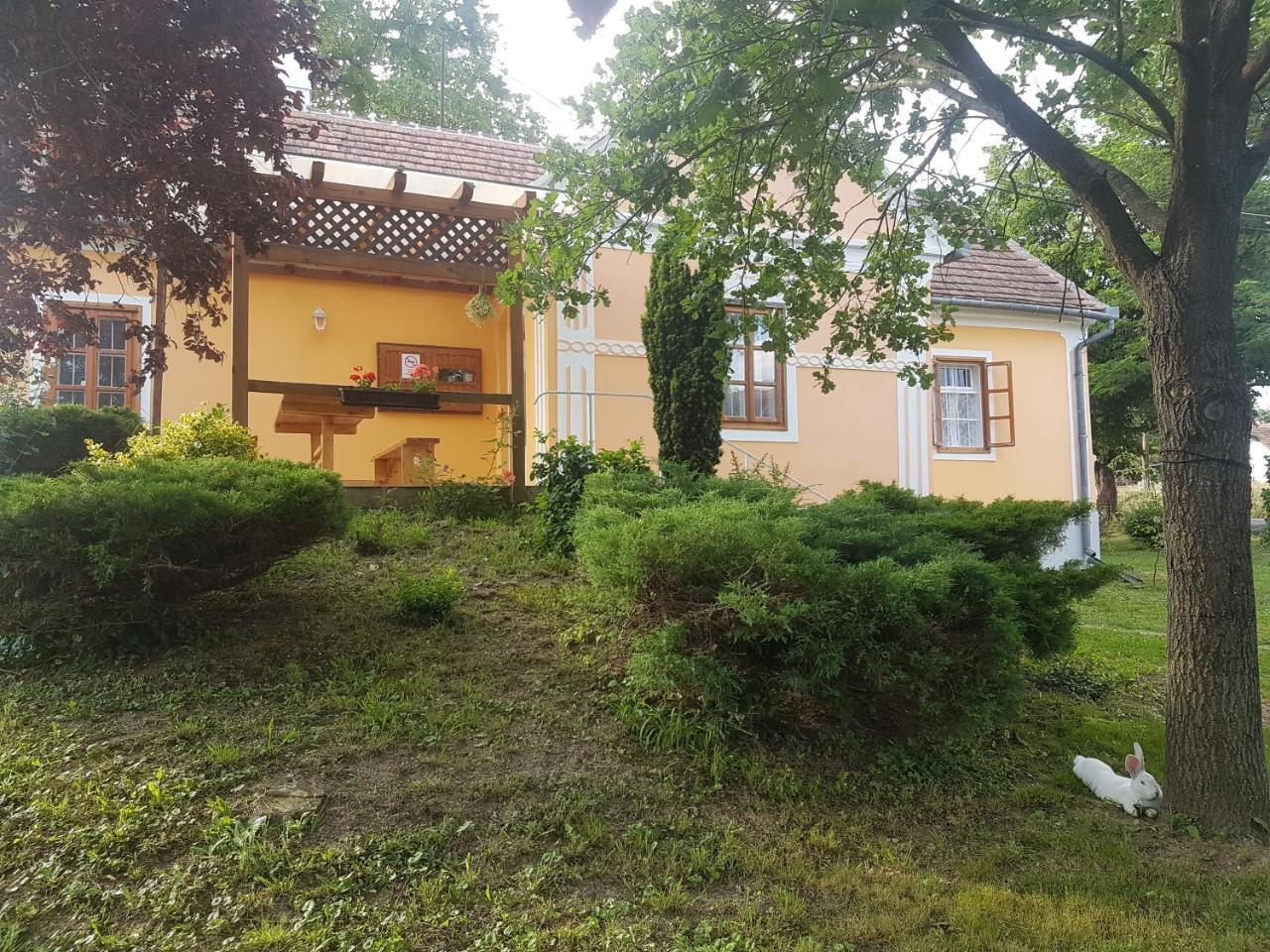 Boronaház